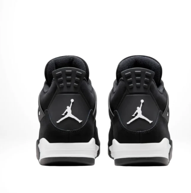 Air Jordan 4 Retro White Thunder
