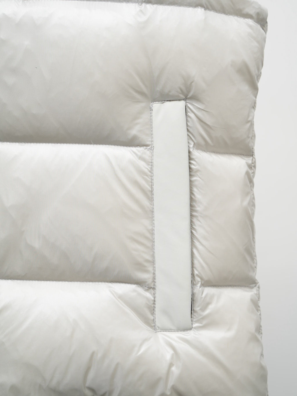 Moose Knuckles White Down Vest 3Q