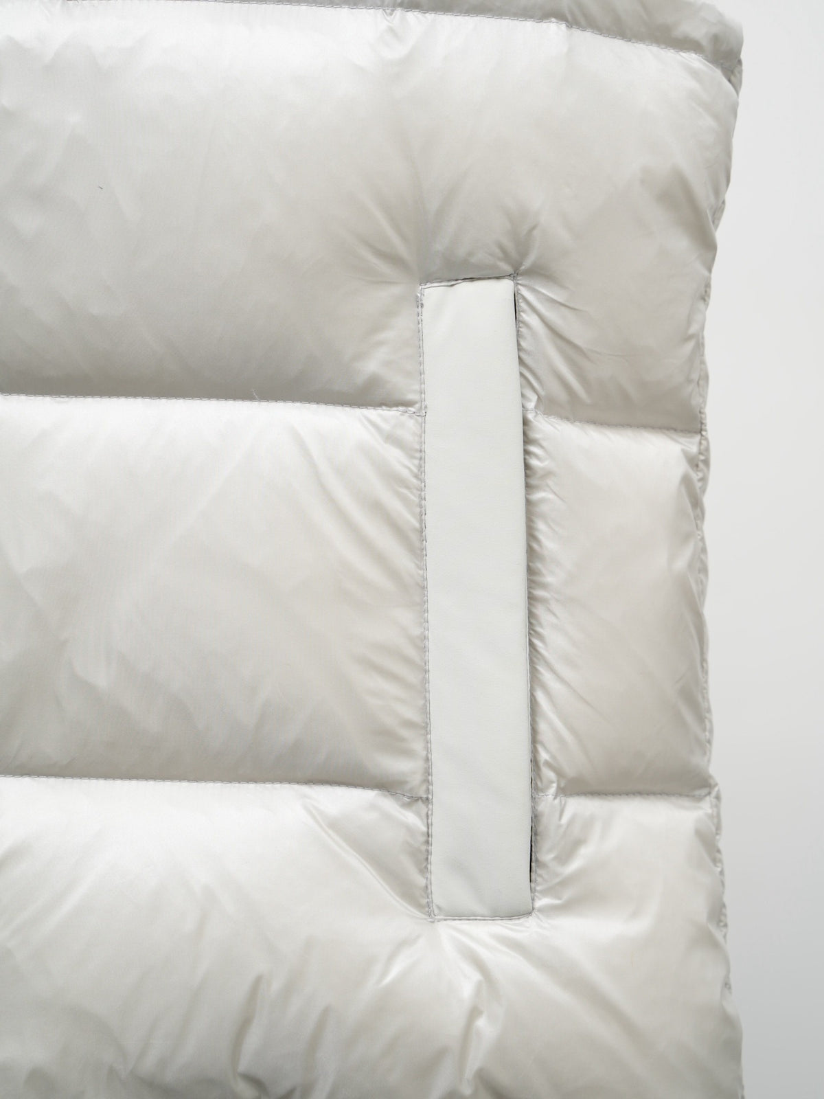 Moose Knuckles White Down Vest 3Q