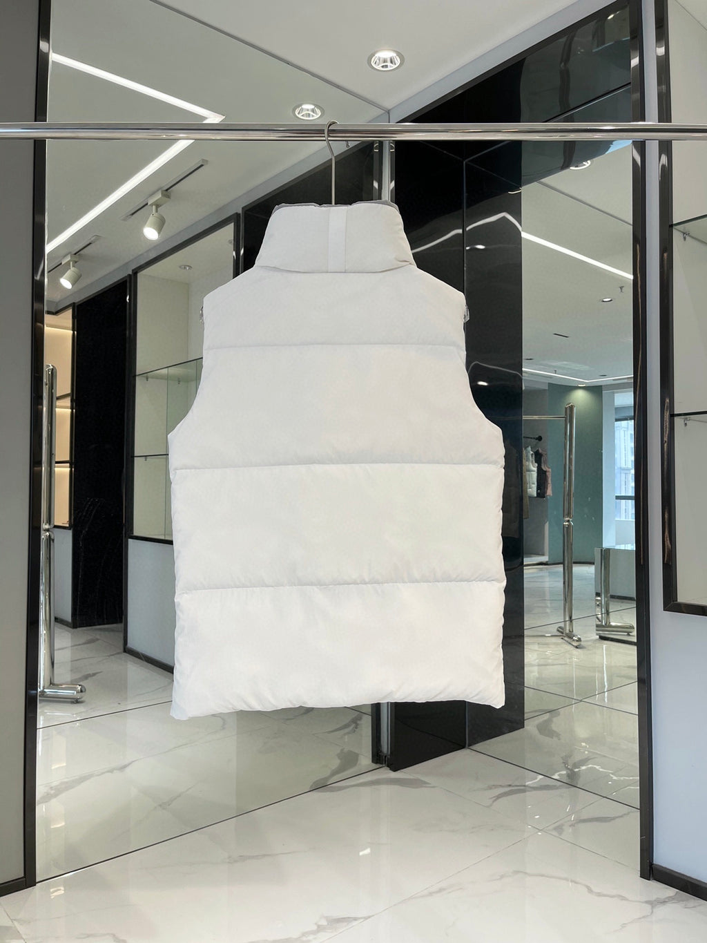 Canada Goose White Down Vest Fusion Fit