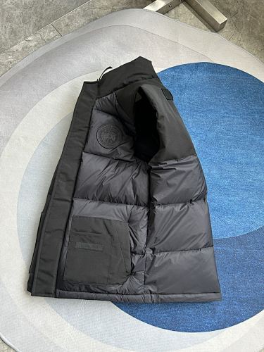 Canada Goose Black Down Freestyle Vest